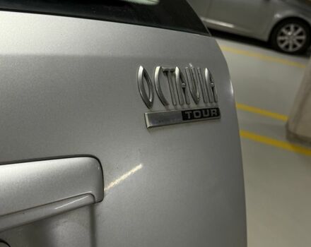 Серый Шкода Октавия, объемом двигателя 1.6 л и пробегом 235 тыс. км за 2900 $, фото 12 на Automoto.ua