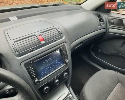 Серый Шкода Октавия, объемом двигателя 1.6 л и пробегом 250 тыс. км за 7550 $, фото 88 на Automoto.ua