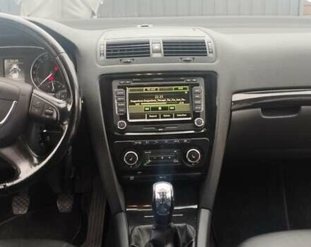 Серый Шкода Октавия, объемом двигателя 1.8 л и пробегом 215 тыс. км за 8000 $, фото 26 на Automoto.ua