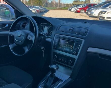 Сірий Шкода Октавія, об'ємом двигуна 0 л та пробігом 185 тис. км за 7400 $, фото 9 на Automoto.ua