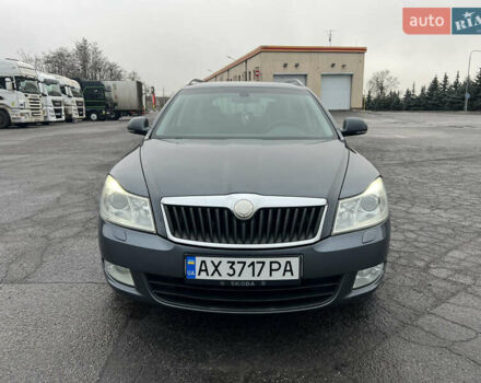 Серый Шкода Октавия, объемом двигателя 1.39 л и пробегом 222 тыс. км за 7500 $, фото 2 на Automoto.ua