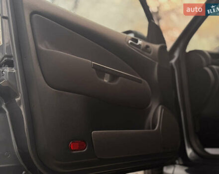 Сірий Шкода Октавія, об'ємом двигуна 1.6 л та пробігом 139 тис. км за 6600 $, фото 21 на Automoto.ua