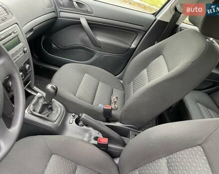 Сірий Шкода Октавія, об'ємом двигуна 0 л та пробігом 240 тис. км за 5800 $, фото 7 на Automoto.ua