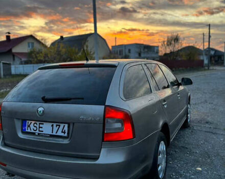 Шкода Октавія 2009 у Києві на Automoto.ua Сірий Шкода Октавія, об'ємом двигуна 1.9 л та пробігом 400 тис. км за 3150 $, фото 9 на Automoto.ua