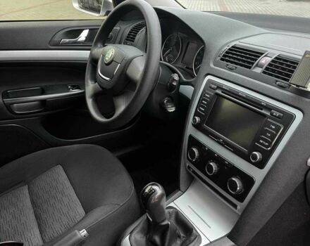 Серый Шкода Октавия, объемом двигателя 1.6 л и пробегом 188 тыс. км за 6900 $, фото 13 на Automoto.ua