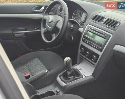 Сірий Шкода Октавія, об'ємом двигуна 0 л та пробігом 180 тис. км за 6700 $, фото 21 на Automoto.ua