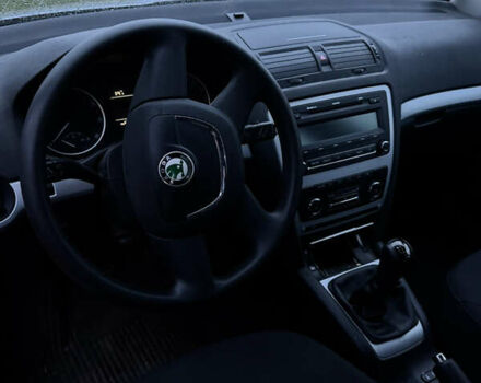 Серый Шкода Октавия, объемом двигателя 1.4 л и пробегом 164 тыс. км за 5600 $, фото 2 на Automoto.ua