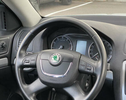 Сірий Шкода Октавія, об'ємом двигуна 1.8 л та пробігом 230 тис. км за 7100 $, фото 36 на Automoto.ua