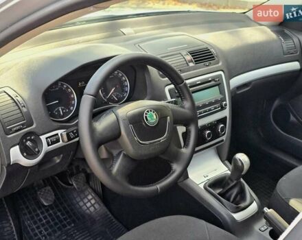 Шкода Октавія 2009 у Харкові на Automoto.ua Сірий Шкода Октавія, об'ємом двигуна 1.9 л та пробігом 180 тис. км за 6700 $, фото 7 на Automoto.ua
