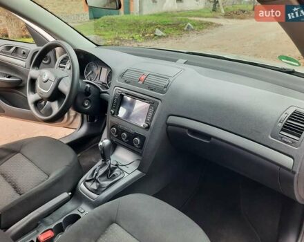 Серый Шкода Октавия, объемом двигателя 1.6 л и пробегом 250 тыс. км за 7370 $, фото 40 на Automoto.ua