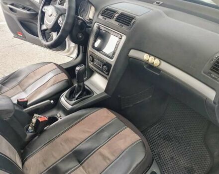 Сірий Шкода Октавія, об'ємом двигуна 2 л та пробігом 370 тис. км за 7300 $, фото 8 на Automoto.ua