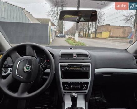 Сірий Шкода Октавія, об'ємом двигуна 1.6 л та пробігом 241 тис. км за 7599 $, фото 8 на Automoto.ua