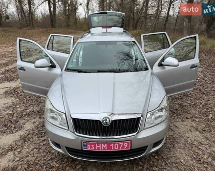 Серый Шкода Октавия, объемом двигателя 1.6 л и пробегом 182 тыс. км за 7700 $, фото 81 на Automoto.ua