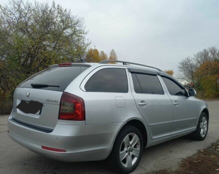 Шкода Октавия 2009 в Лубнах на Automoto.ua Серый Шкода Октавия, объемом двигателя 2 л и пробегом 319 тыс. км за 7800 $, фото 1 на Automoto.ua