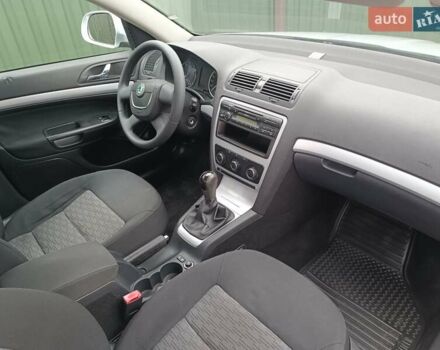 Серый Шкода Октавия, объемом двигателя 1.6 л и пробегом 241 тыс. км за 7450 $, фото 24 на Automoto.ua