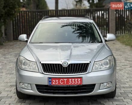 Шкода Октавия 2009 в Староконстантинов на Automoto.ua Серый Шкода Октавия, объемом двигателя 1.6 л и пробегом 212 тыс. км за 7600 $, фото 3 на Automoto.ua