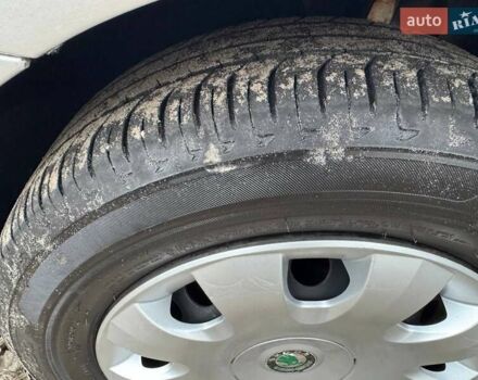 Серый Шкода Октавия, объемом двигателя 1.6 л и пробегом 182 тыс. км за 7700 $, фото 86 на Automoto.ua