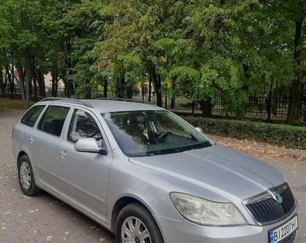 Серый Шкода Октавия, объемом двигателя 1.6 л и пробегом 218 тыс. км за 7400 $, фото 1 на Automoto.ua