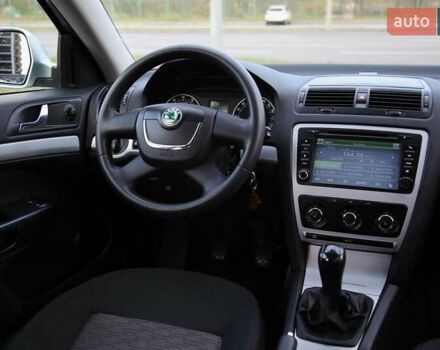 Серый Шкода Октавия, объемом двигателя 1.4 л и пробегом 205 тыс. км за 7900 $, фото 10 на Automoto.ua