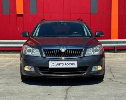 Серый Шкода Октавия, объемом двигателя 1.8 л и пробегом 235 тыс. км за 6990 $, фото 2 на Automoto.ua