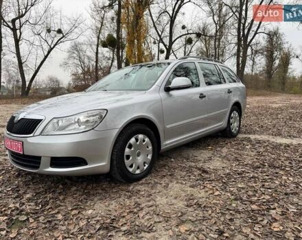 Серый Шкода Октавия, объемом двигателя 1.6 л и пробегом 182 тыс. км за 7700 $, фото 2 на Automoto.ua