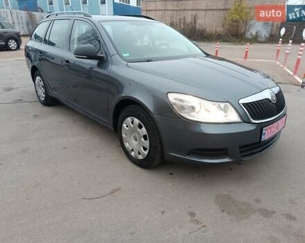 Серый Шкода Октавия, объемом двигателя 1.6 л и пробегом 199 тыс. км за 6900 $, фото 1 на Automoto.ua