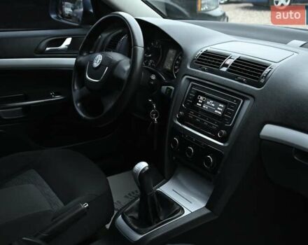 Сірий Шкода Октавія, об'ємом двигуна 1.6 л та пробігом 232 тис. км за 7700 $, фото 23 на Automoto.ua
