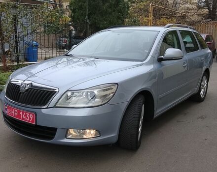 Сірий Шкода Октавія, об'ємом двигуна 0 л та пробігом 205 тис. км за 7100 $, фото 1 на Automoto.ua