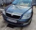 Серый Шкода Октавия, объемом двигателя 1.6 л и пробегом 250 тыс. км за 9000 $, фото 1 на Automoto.ua