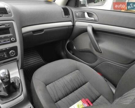 Серый Шкода Октавия, объемом двигателя 1.6 л и пробегом 310 тыс. км за 7650 $, фото 39 на Automoto.ua