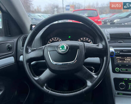 Серый Шкода Октавия, объемом двигателя 1.6 л и пробегом 280 тыс. км за 7900 $, фото 9 на Automoto.ua