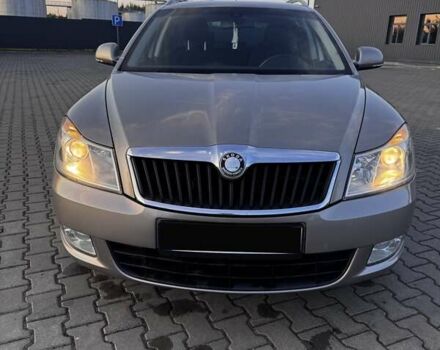 Серый Шкода Октавия, объемом двигателя 1.6 л и пробегом 201 тыс. км за 8450 $, фото 1 на Automoto.ua