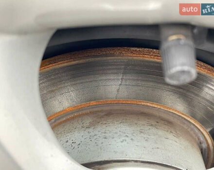 Серый Шкода Октавия, объемом двигателя 1.6 л и пробегом 226 тыс. км за 8999 $, фото 129 на Automoto.ua