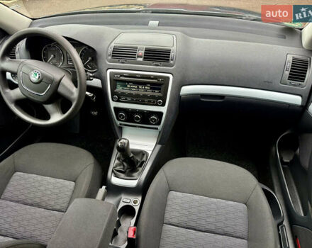 Сірий Шкода Октавія, об'ємом двигуна 1.8 л та пробігом 199 тис. км за 6599 $, фото 22 на Automoto.ua