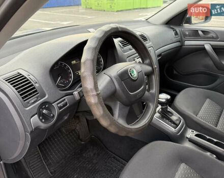 Сірий Шкода Октавія, об'ємом двигуна 1.6 л та пробігом 197 тис. км за 7950 $, фото 13 на Automoto.ua
