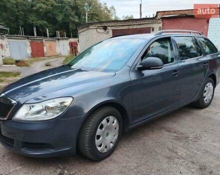 Шкода Октавия 2010 в Чернигове на Automoto.ua Серый Шкода Октавия, объемом двигателя 1.6 л и пробегом 199 тыс. км за 7200 $, фото 2 на Automoto.ua
