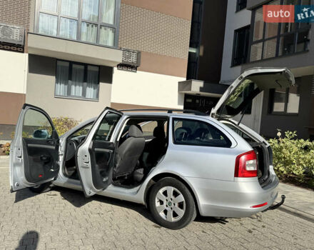 Шкода Октавія 2010 у Львові на Automoto.ua Сірий Шкода Октавія, об'ємом двигуна 2 л та пробігом 282 тис. км за 7550 $, фото 21 на Automoto.ua