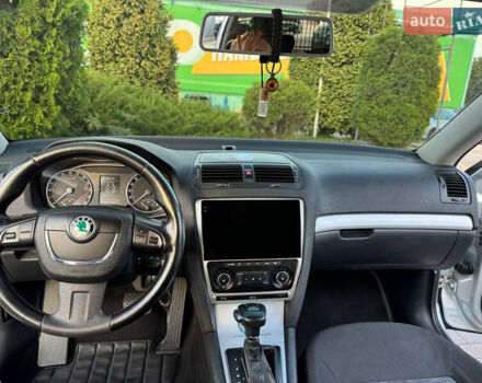 Серый Шкода Октавия, объемом двигателя 2 л и пробегом 290 тыс. км за 8800 $, фото 31 на Automoto.ua