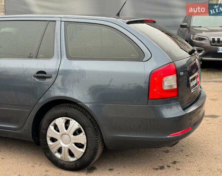 Сірий Шкода Октавія, об'ємом двигуна 1.6 л та пробігом 307 тис. км за 5940 $, фото 9 на Automoto.ua