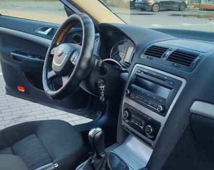 Серый Шкода Октавия, объемом двигателя 1.8 л и пробегом 200 тыс. км за 7499 $, фото 12 на Automoto.ua