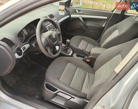 Серый Шкода Октавия, объемом двигателя 1.8 л и пробегом 204 тыс. км за 7800 $, фото 22 на Automoto.ua