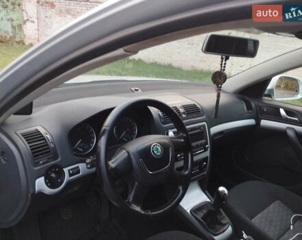 Серый Шкода Октавия, объемом двигателя 1.6 л и пробегом 280 тыс. км за 8100 $, фото 10 на Automoto.ua