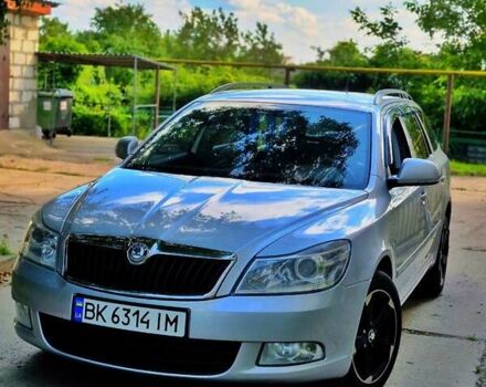 Сірий Шкода Октавія, об'ємом двигуна 1.6 л та пробігом 320 тис. км за 7250 $, фото 1 на Automoto.ua