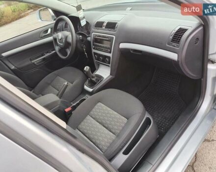 Серый Шкода Октавия, объемом двигателя 1.8 л и пробегом 204 тыс. км за 7800 $, фото 30 на Automoto.ua