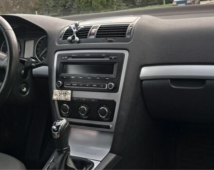 Серый Шкода Октавия, объемом двигателя 1.6 л и пробегом 133 тыс. км за 7700 $, фото 13 на Automoto.ua