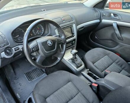 Серый Шкода Октавия, объемом двигателя 1.8 л и пробегом 226 тыс. км за 6400 $, фото 10 на Automoto.ua