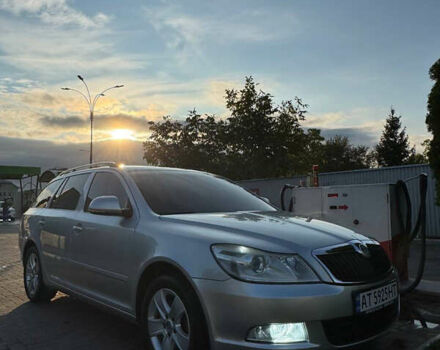 Серый Шкода Октавия, объемом двигателя 2 л и пробегом 290 тыс. км за 8800 $, фото 3 на Automoto.ua