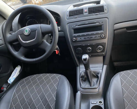 Серый Шкода Октавия, объемом двигателя 1.6 л и пробегом 310 тыс. км за 7300 $, фото 8 на Automoto.ua