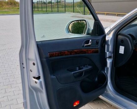 Серый Шкода Октавия, объемом двигателя 1.6 л и пробегом 229 тыс. км за 8300 $, фото 12 на Automoto.ua