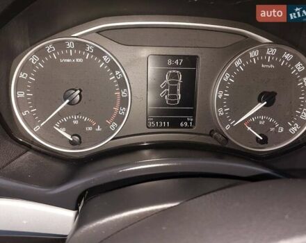 Серый Шкода Октавия, объемом двигателя 1.6 л и пробегом 372 тыс. км за 7300 $, фото 10 на Automoto.ua